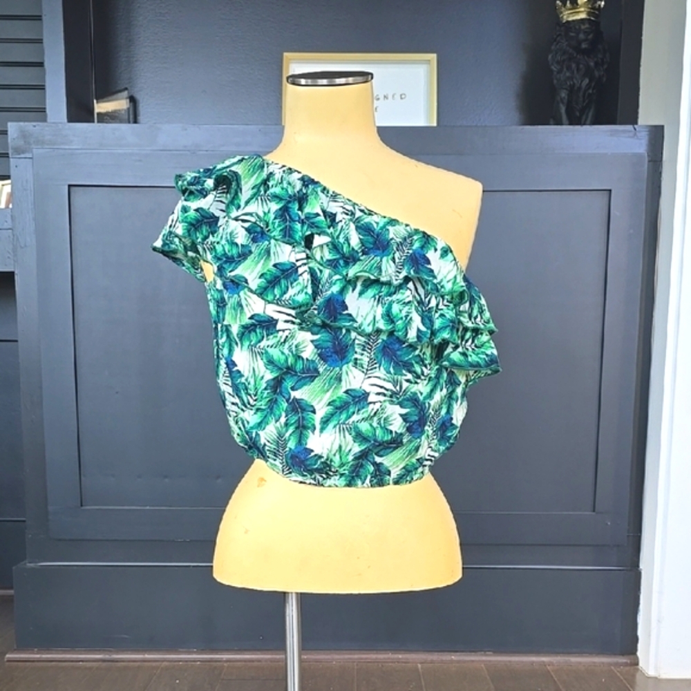 Green Leaf Print One-Shoulder Top